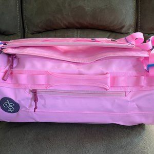 NEW Baboon To The Moon 40L Go Bag SMALL Barbie Pink Carry on size